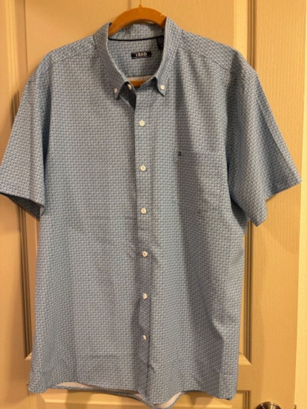 IZOD Men's XL Button Down Short Sleeve Shirt Poly/Span
